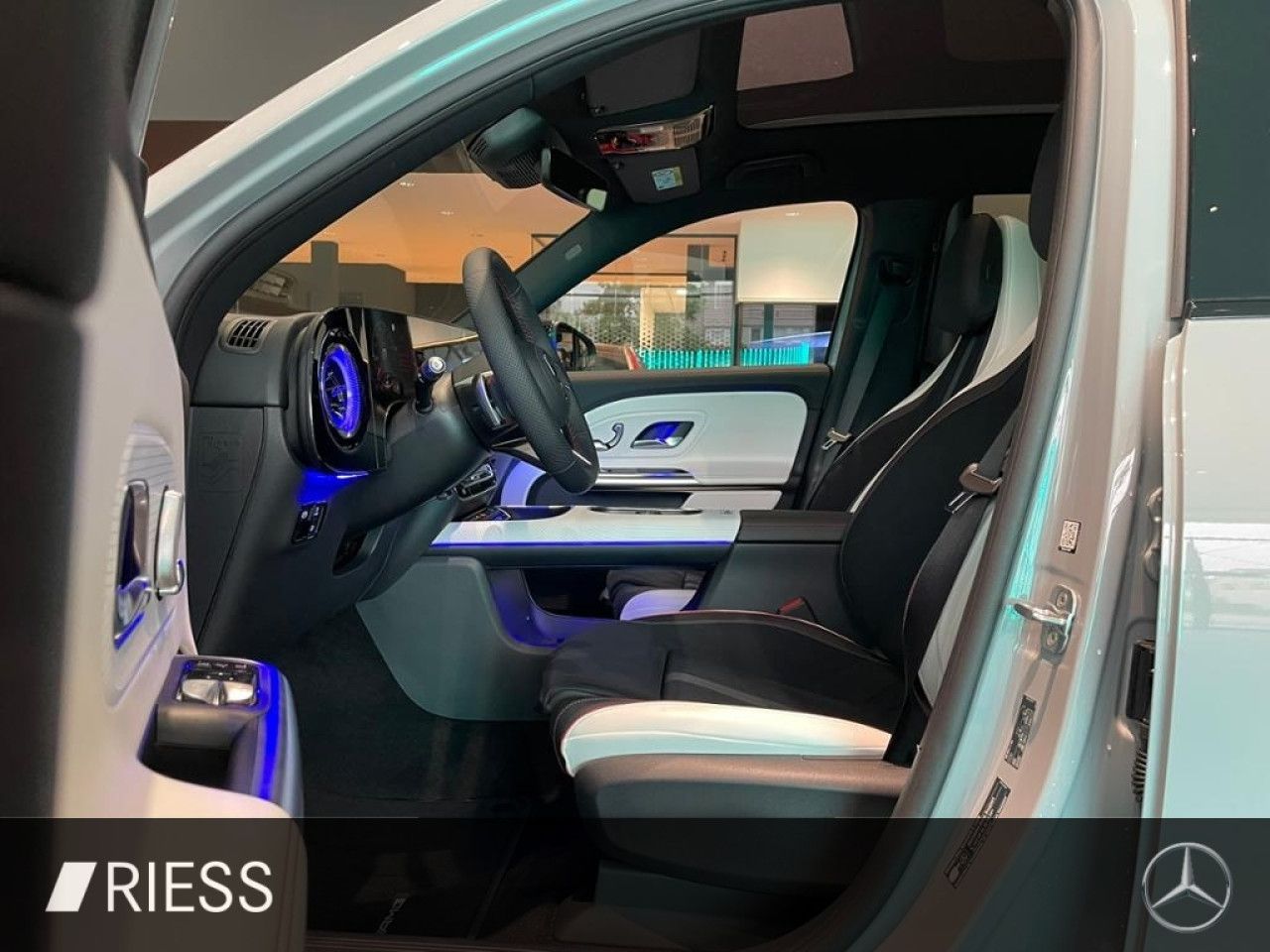 Mercedes-Benz GLB – Bild 2
