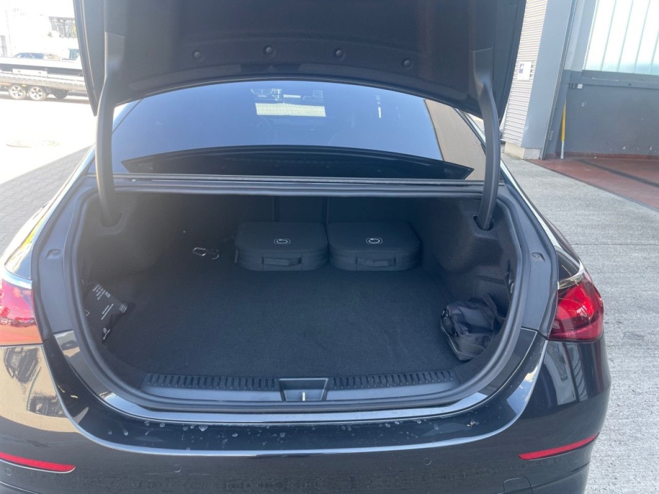 Mercedes-Benz E-Klasse – Bild 15