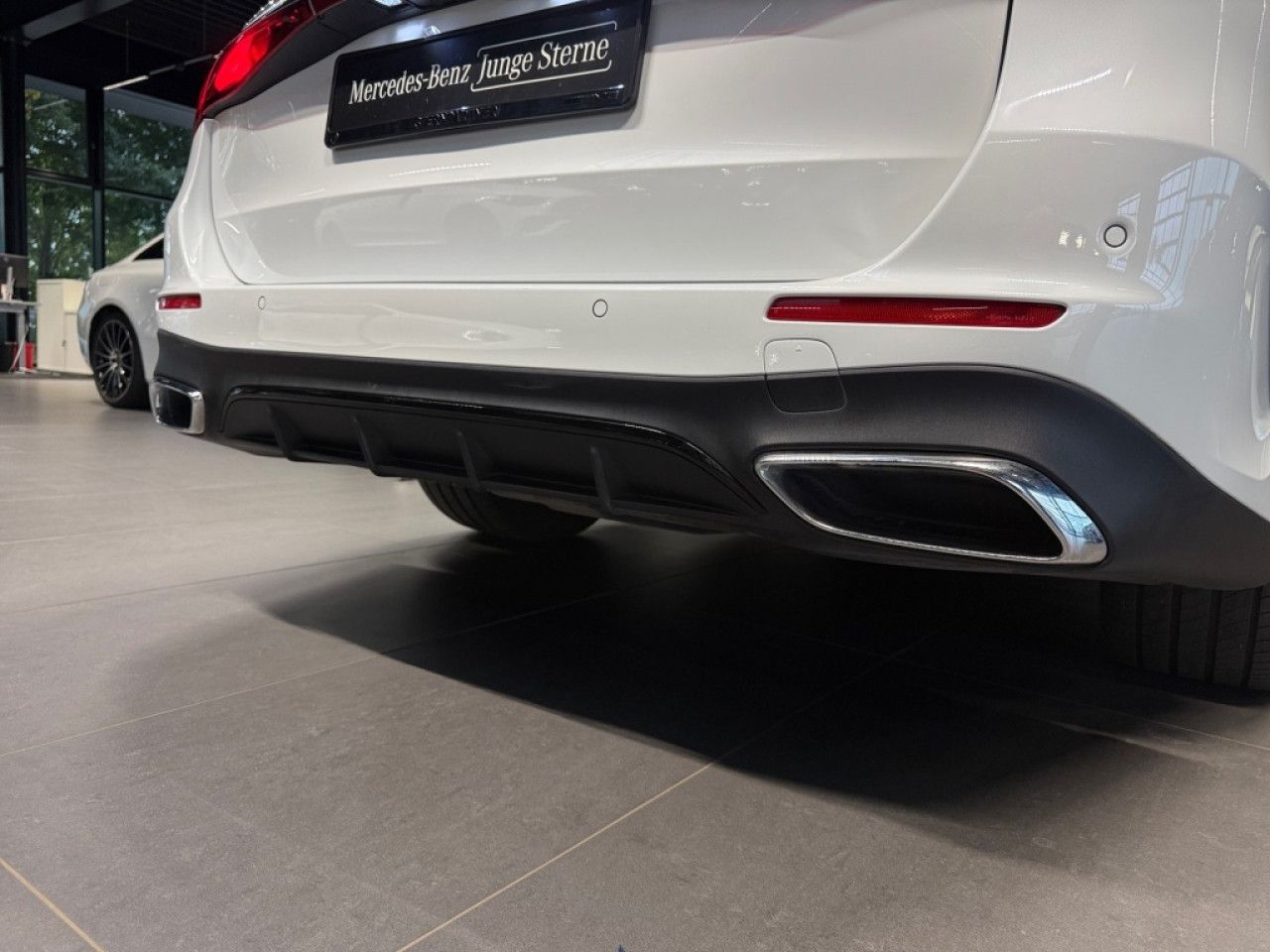 Mercedes-Benz E-Klasse – Bild 11