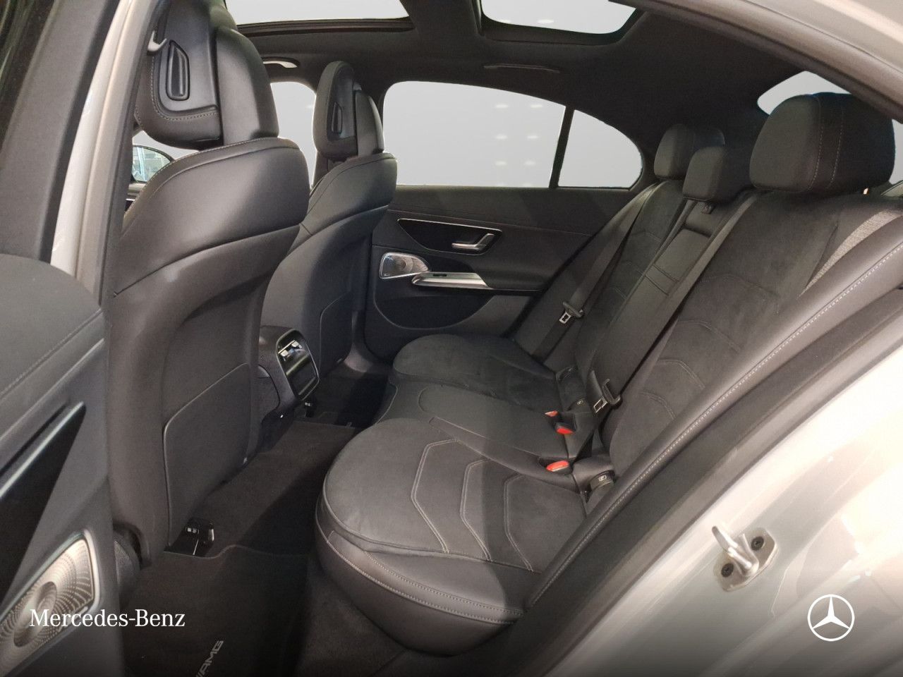 Mercedes-Benz E-Klasse – Bild 9