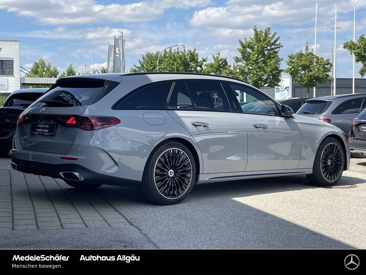 Mercedes-Benz E-Klasse – Bild 12