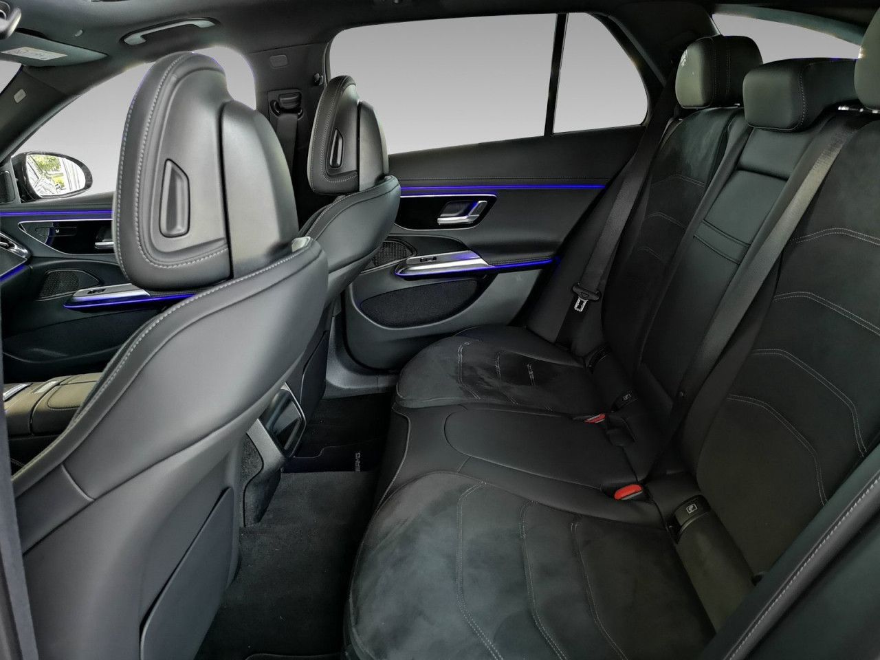 Mercedes-Benz E-Klasse – Bild 23