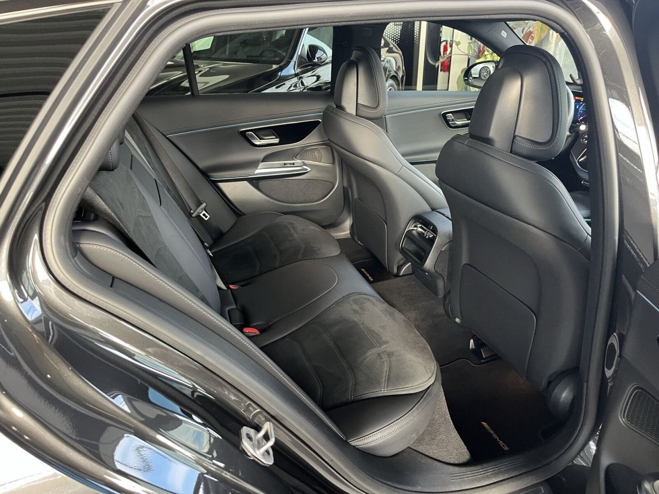 Mercedes-Benz E-Klasse – Bild 8
