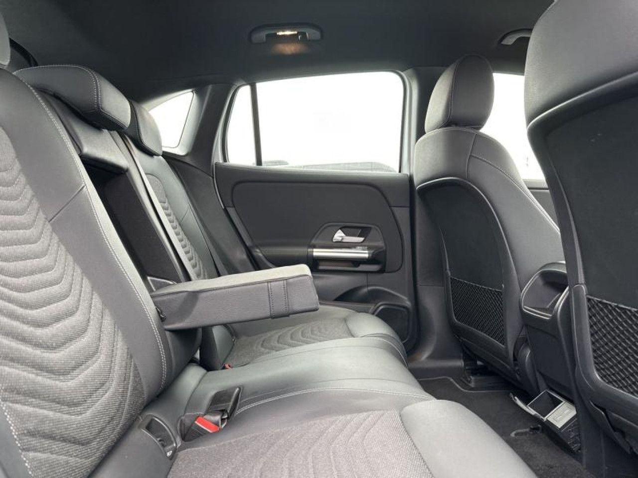 Photo du v&eacute;hicule 14 / 18