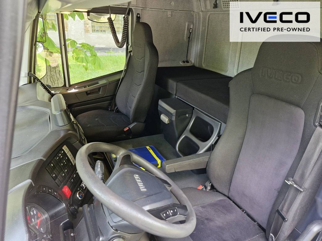 IVECO | AT440S48T/P ADR