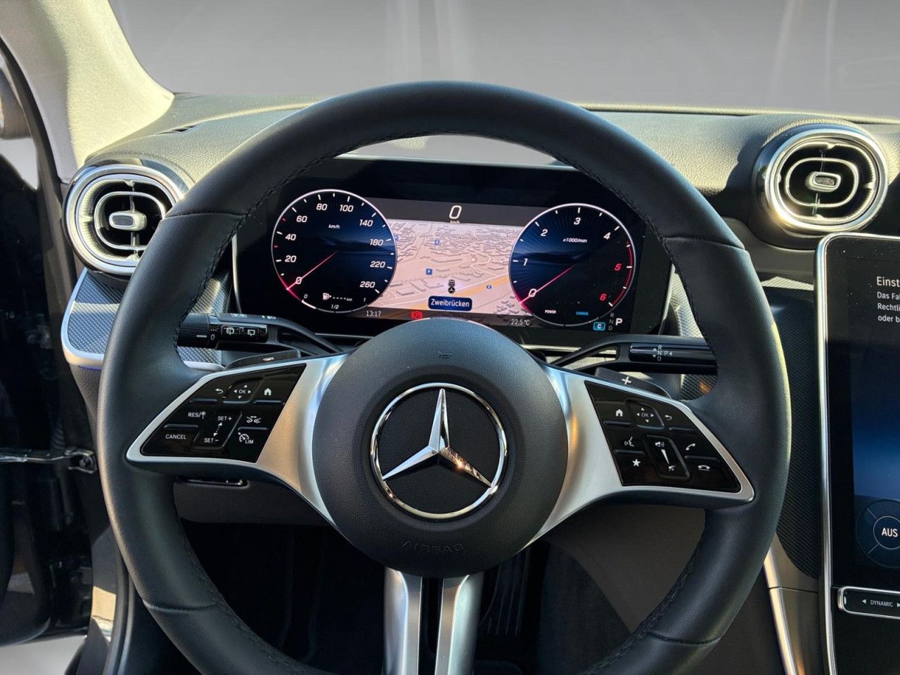Mercedes-Benz GLC – Bild 7