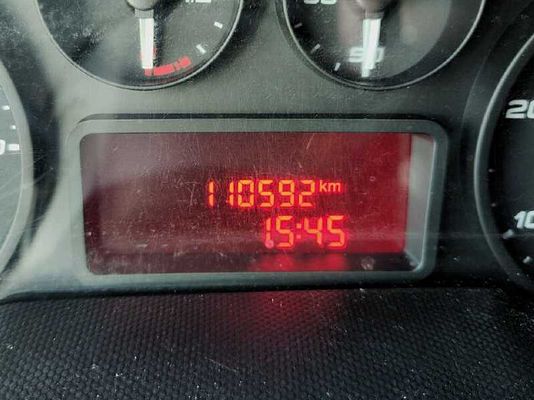 Vehicle image 9 / 9