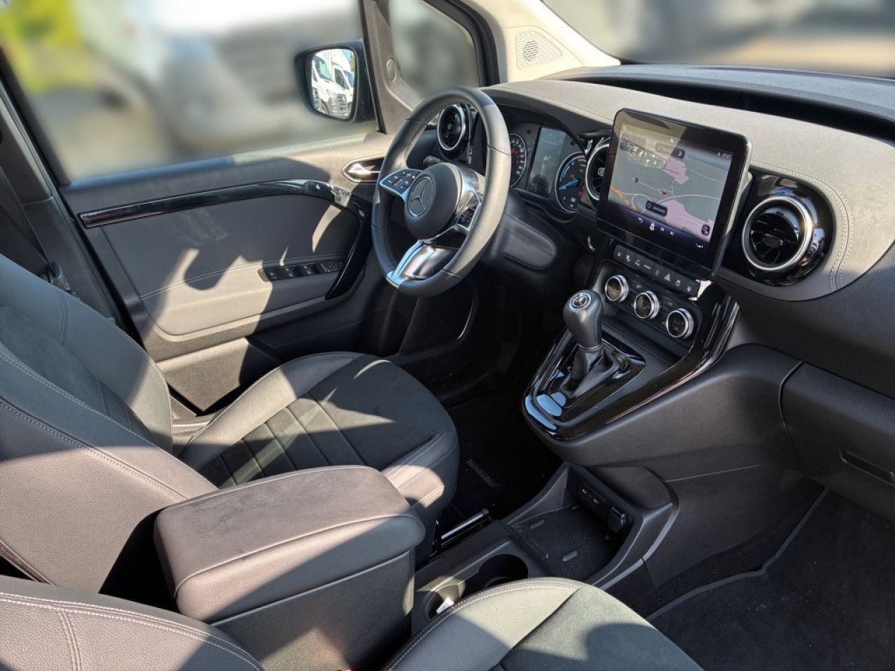 Mercedes-Benz EQT – Bild 9