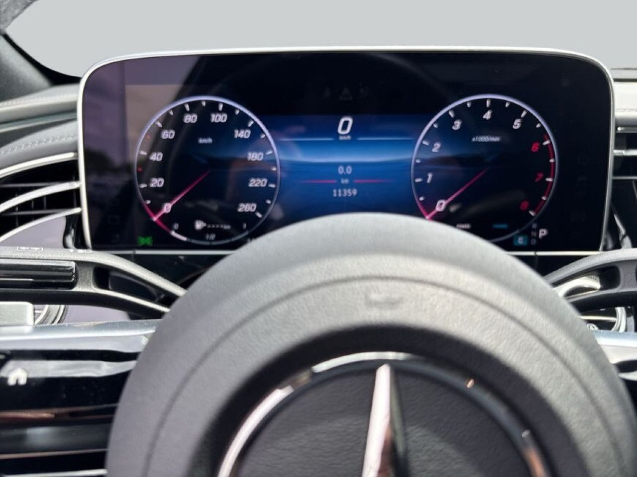 Mercedes-Benz E-Klasse – Bild 17