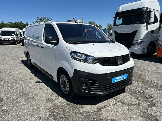 Vehicle image 2 / 15