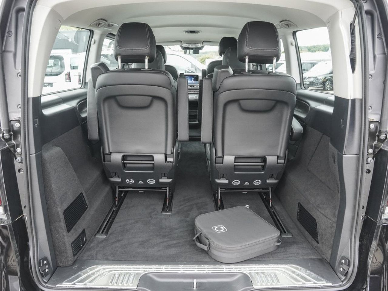 Mercedes-Benz EQV – Bild 11
