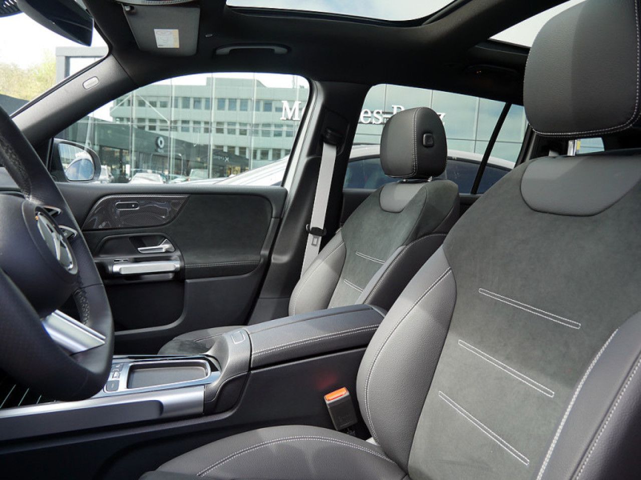 Mercedes-Benz GLB – Bild 16