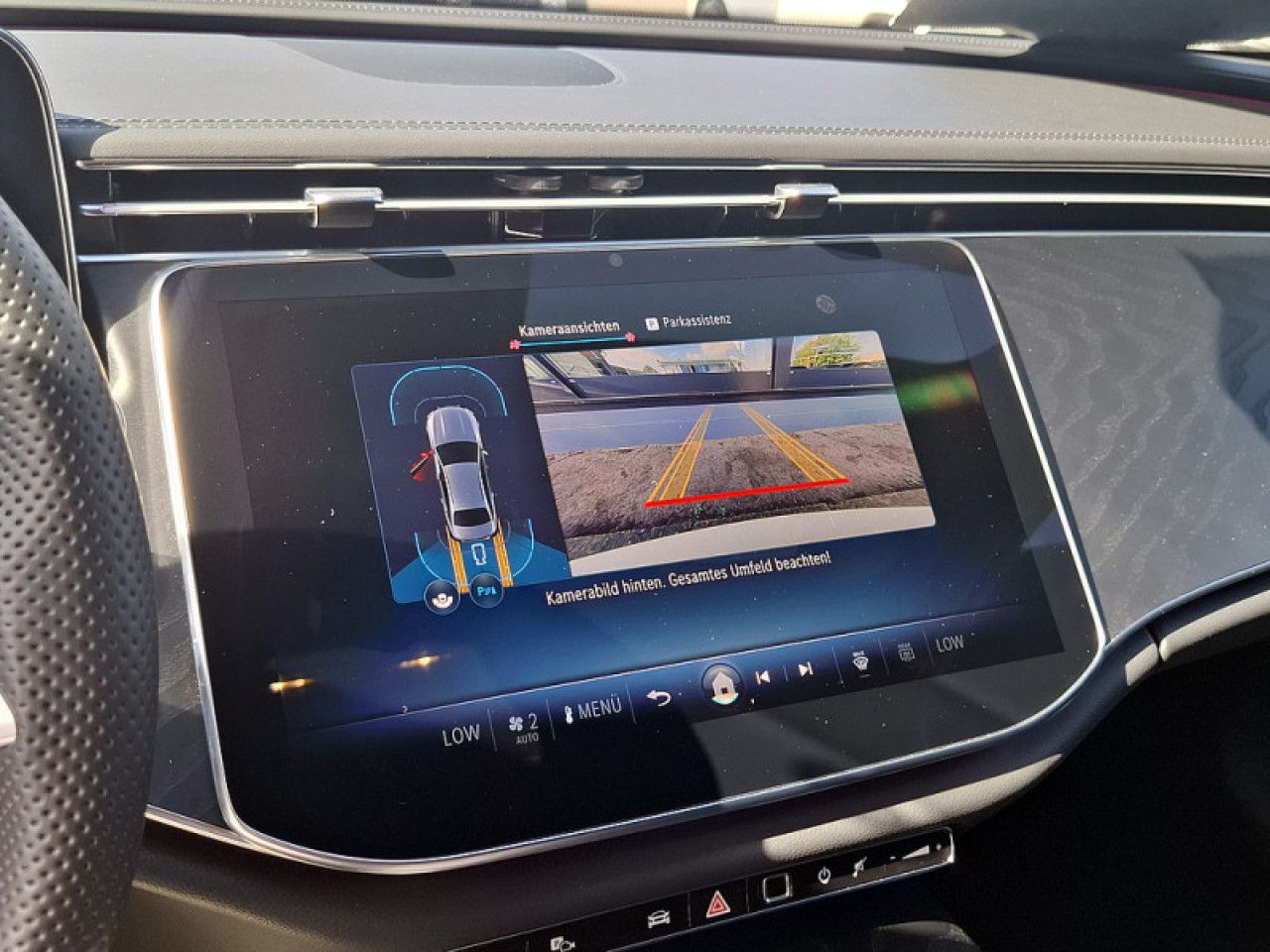 Mercedes-Benz E-Klasse – Bild 15