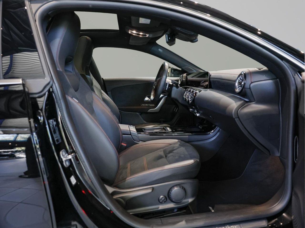 Mercedes-Benz CLA – Bild 2