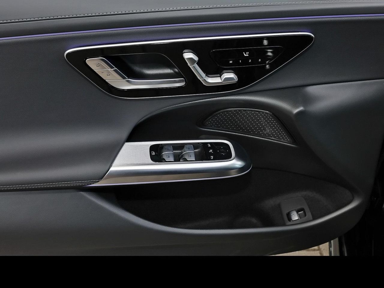 Mercedes-Benz E-Klasse – Bild 19