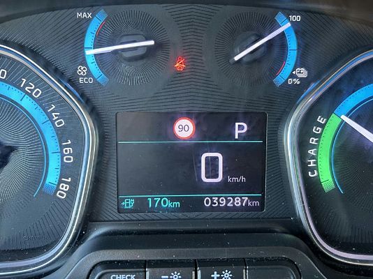 Vehicle image 12 / 16