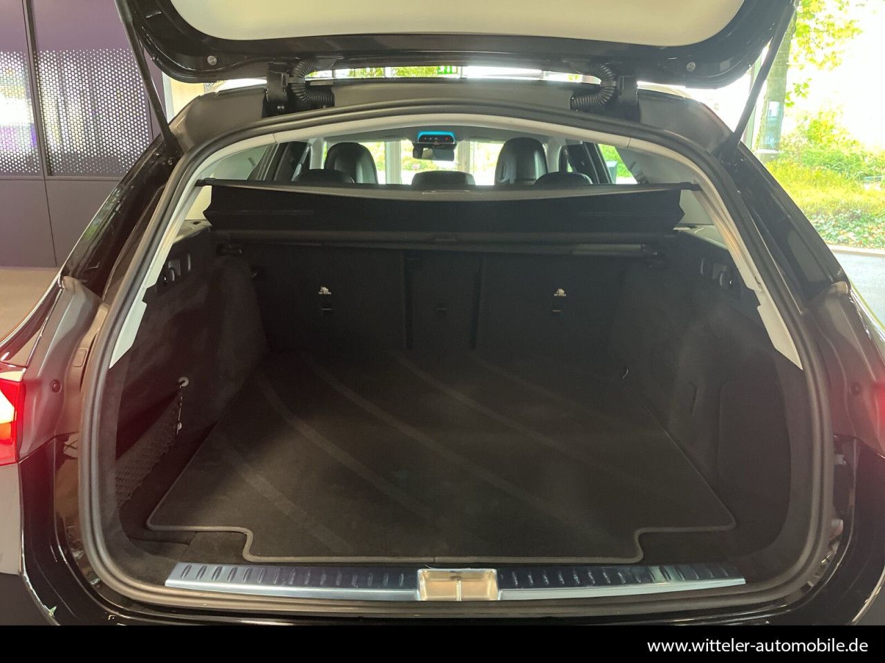 Mercedes-Benz E-Klasse – Bild 20