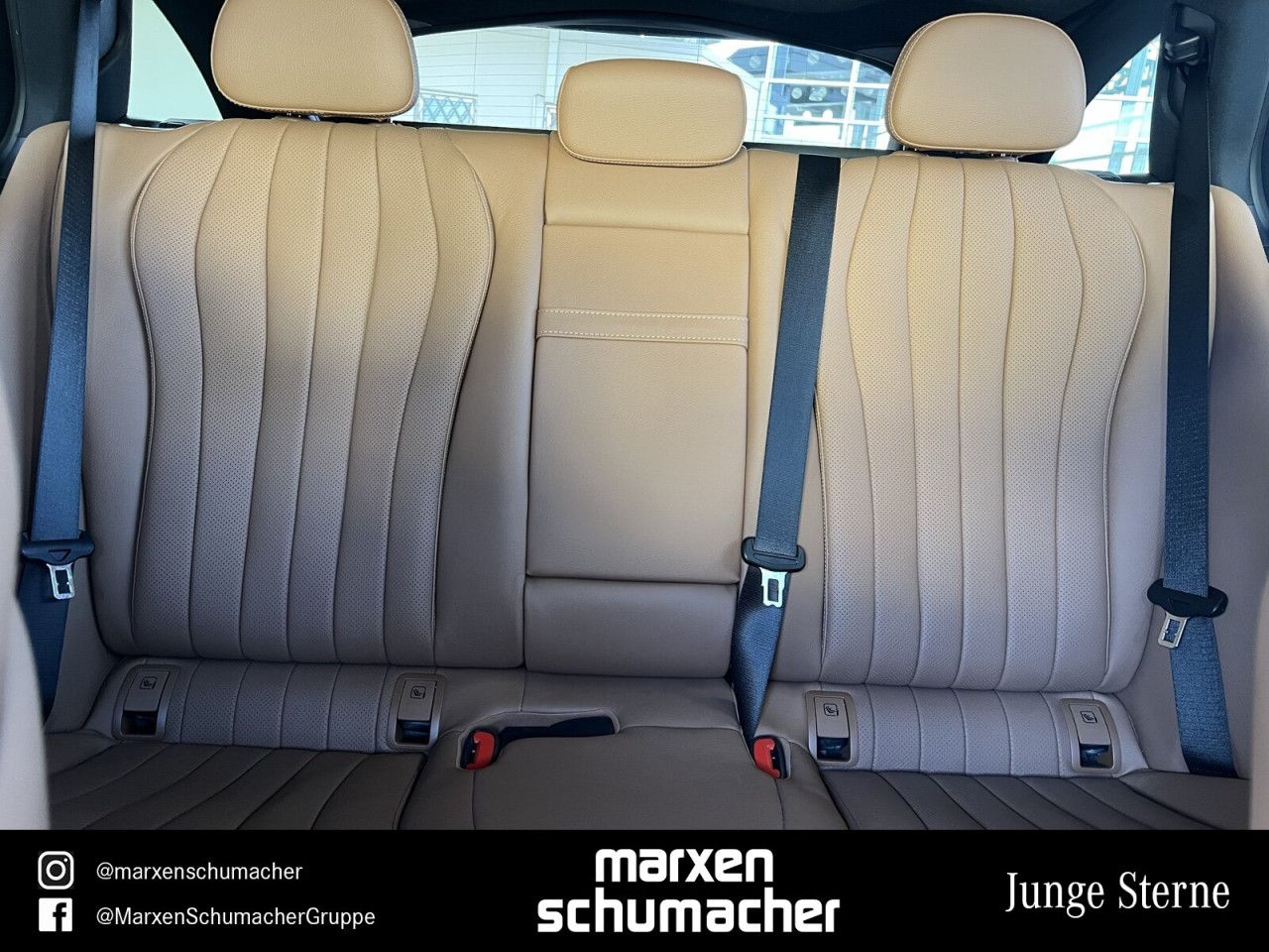 Mercedes-Benz E-Klasse – Bild 22