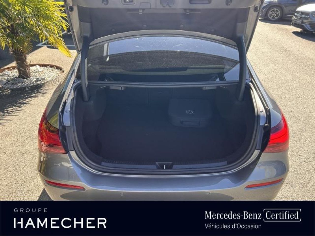 Photo du v&eacute;hicule 17 / 18