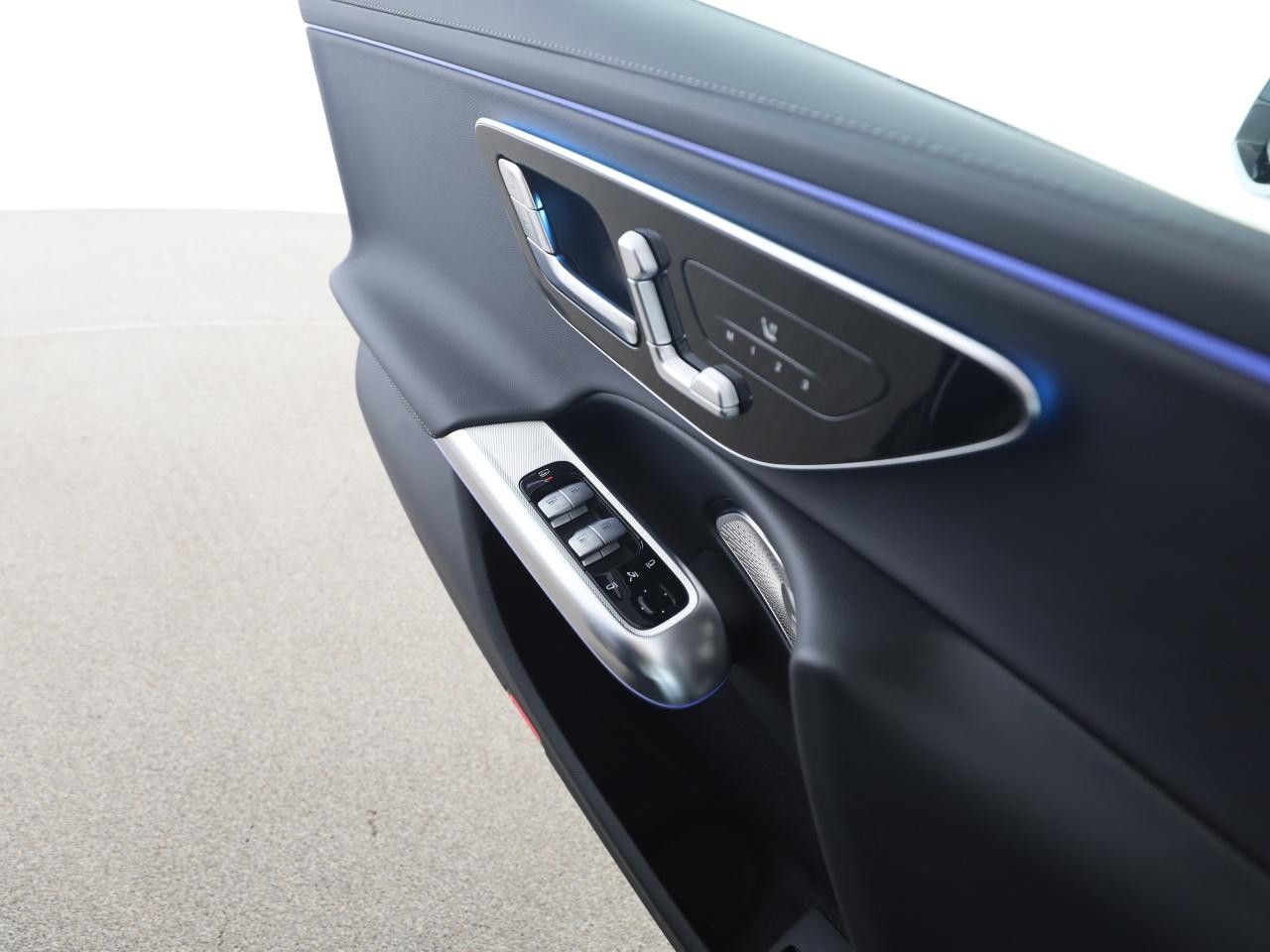 Mercedes-Benz E-Klasse – Bild 13