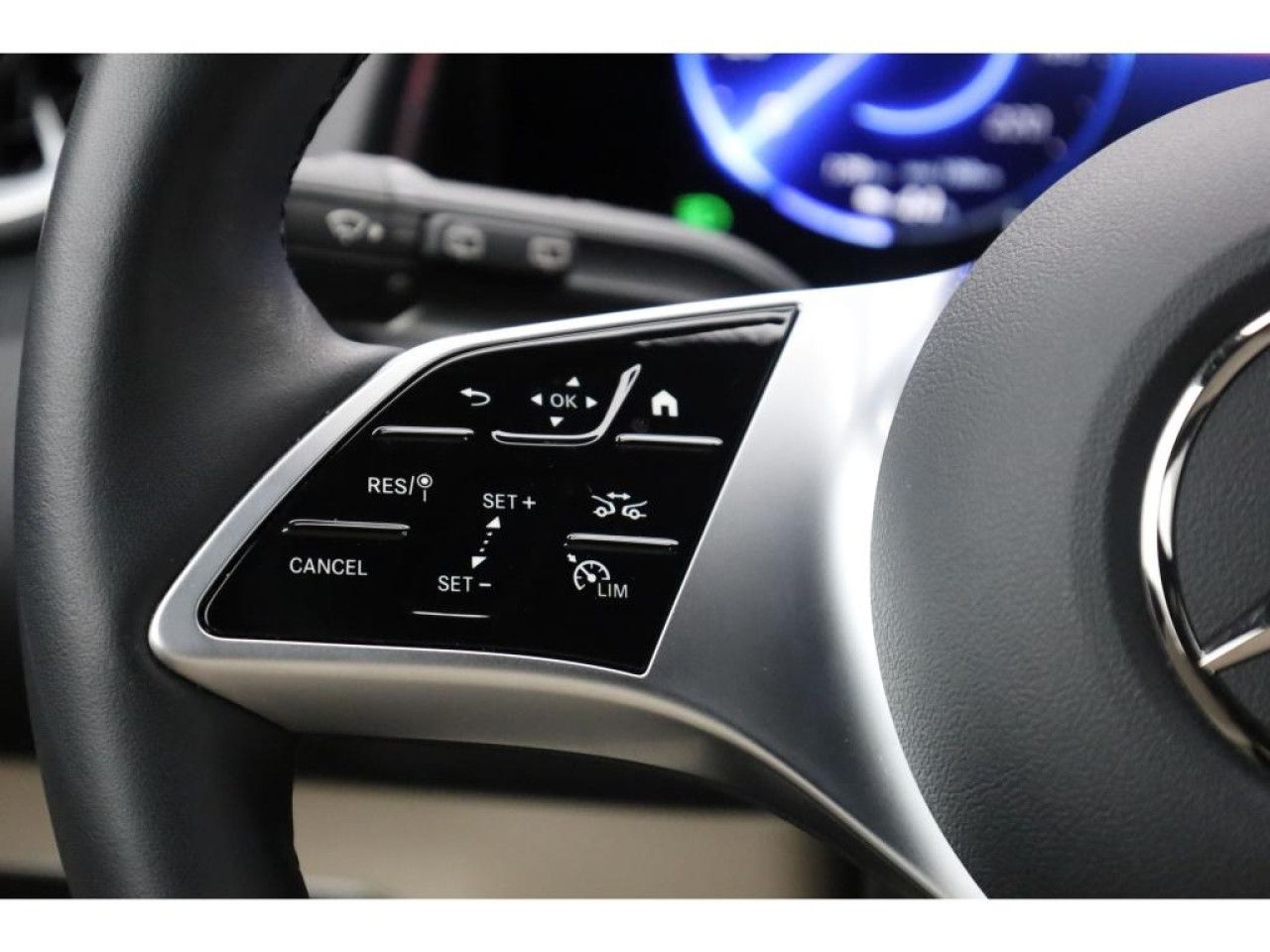 Fahrzeugbild 26 / 29