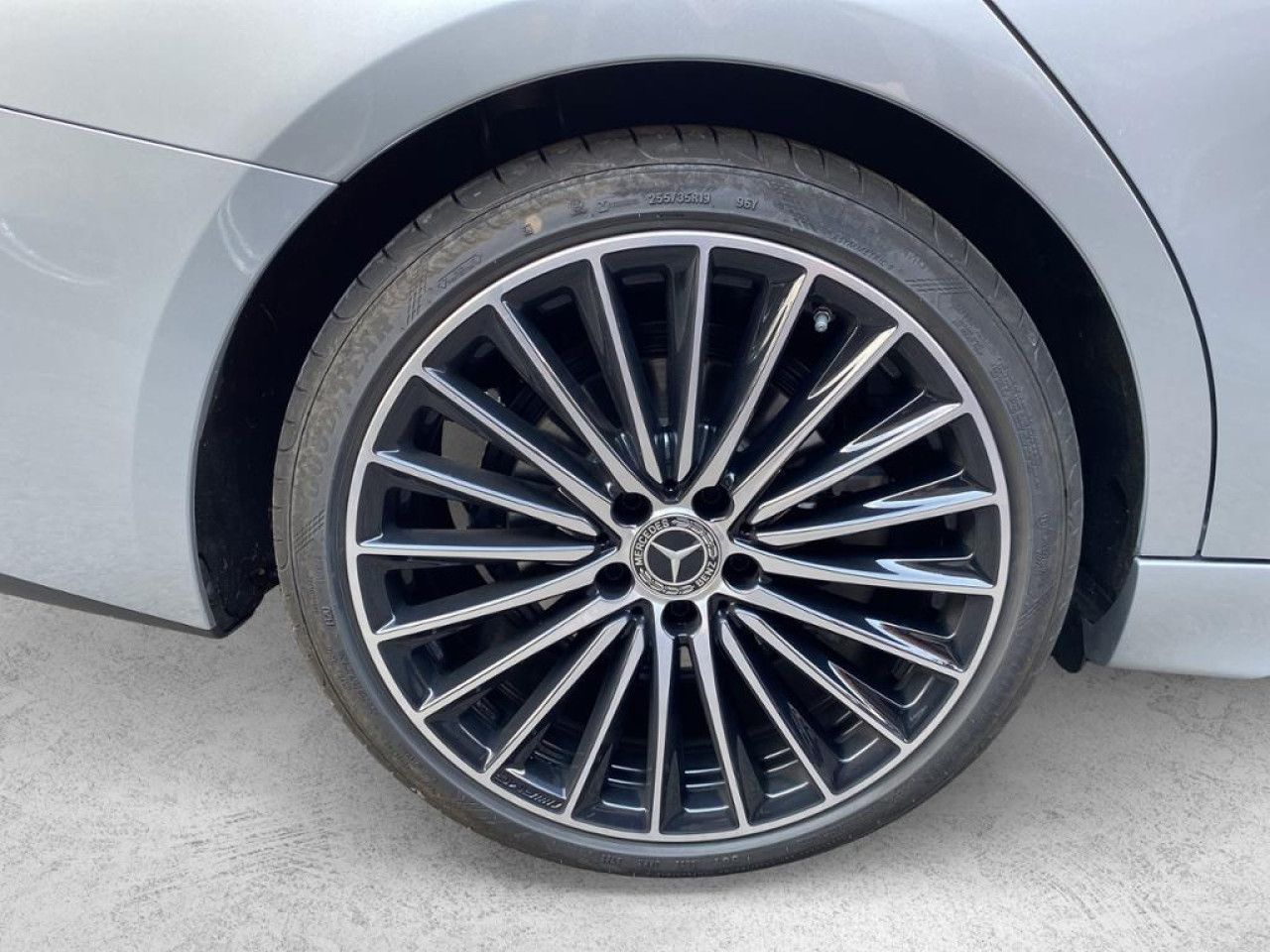 Mercedes-Benz C-Klasse – Bild 4