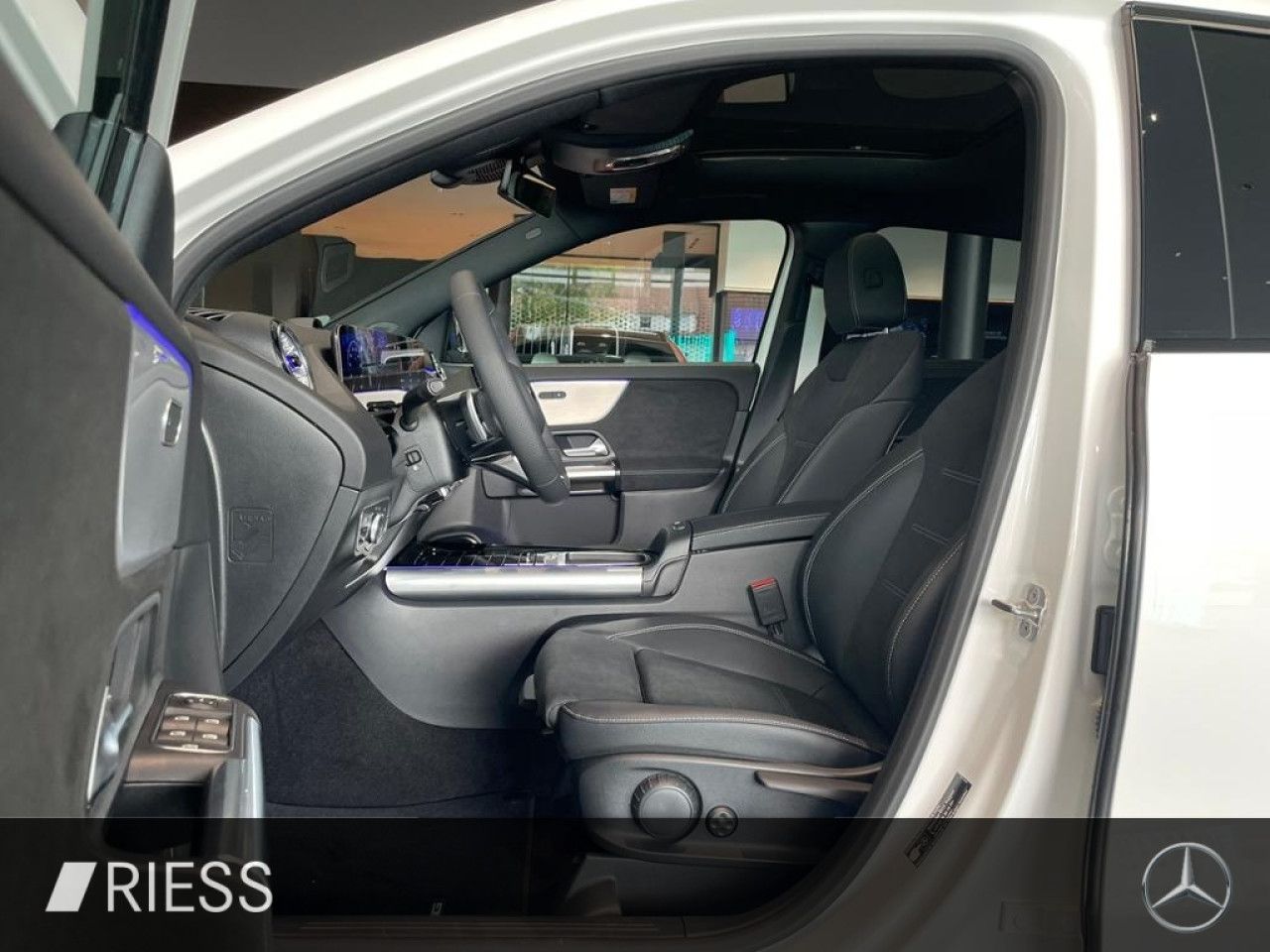 Mercedes-Benz GLA – Bild 2