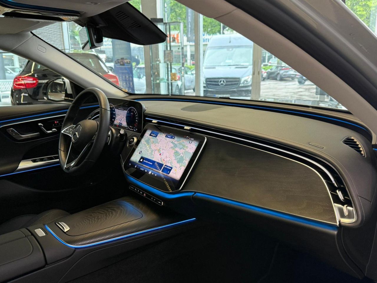 Mercedes-Benz E-Klasse – Bild 16