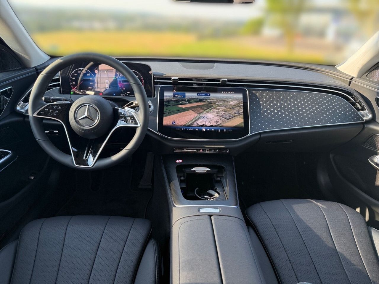 Mercedes-Benz E-Klasse – Bild 10