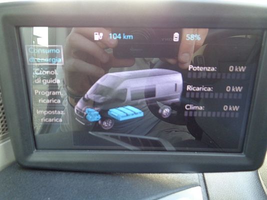 Vehicle image 10 / 15