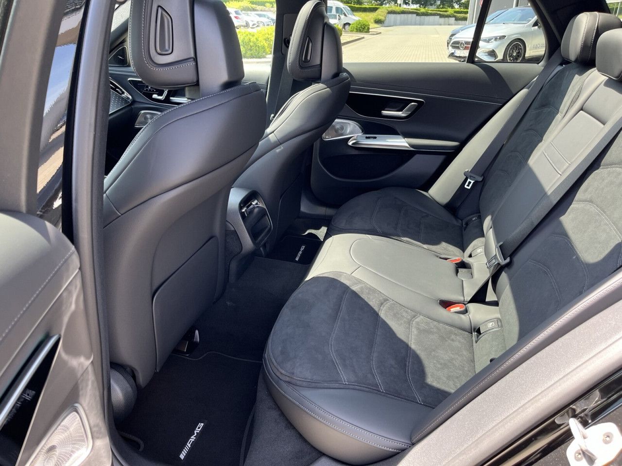 Mercedes-Benz E-Klasse – Bild 11
