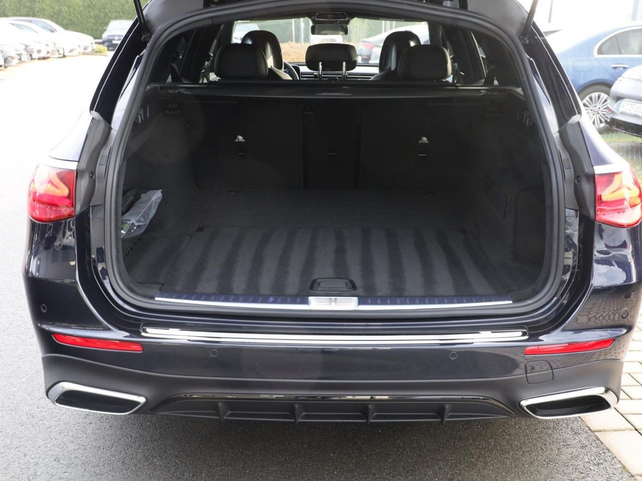 Mercedes-Benz E-Klasse – Bild 14