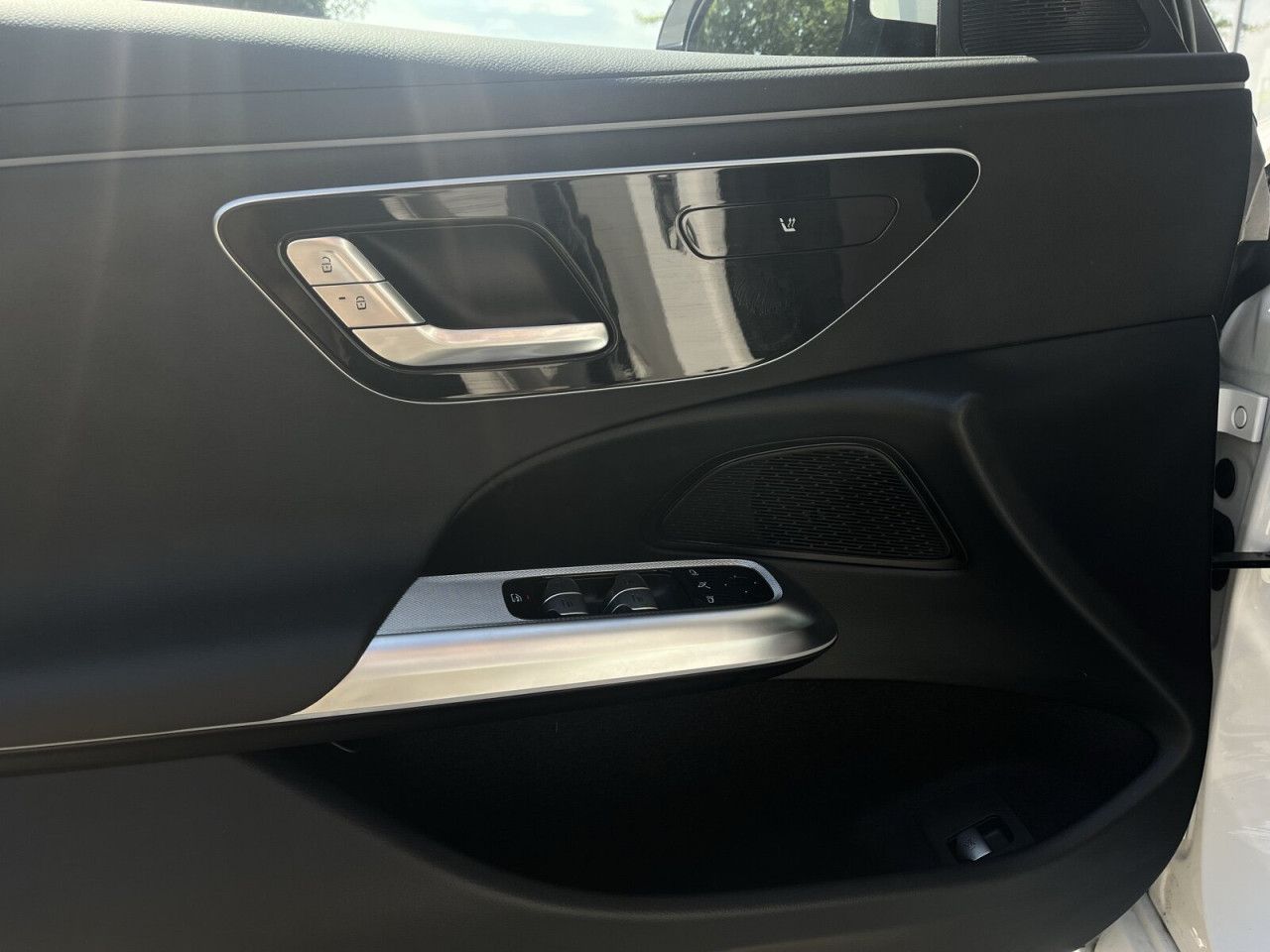 Mercedes-Benz E-Klasse – Bild 17