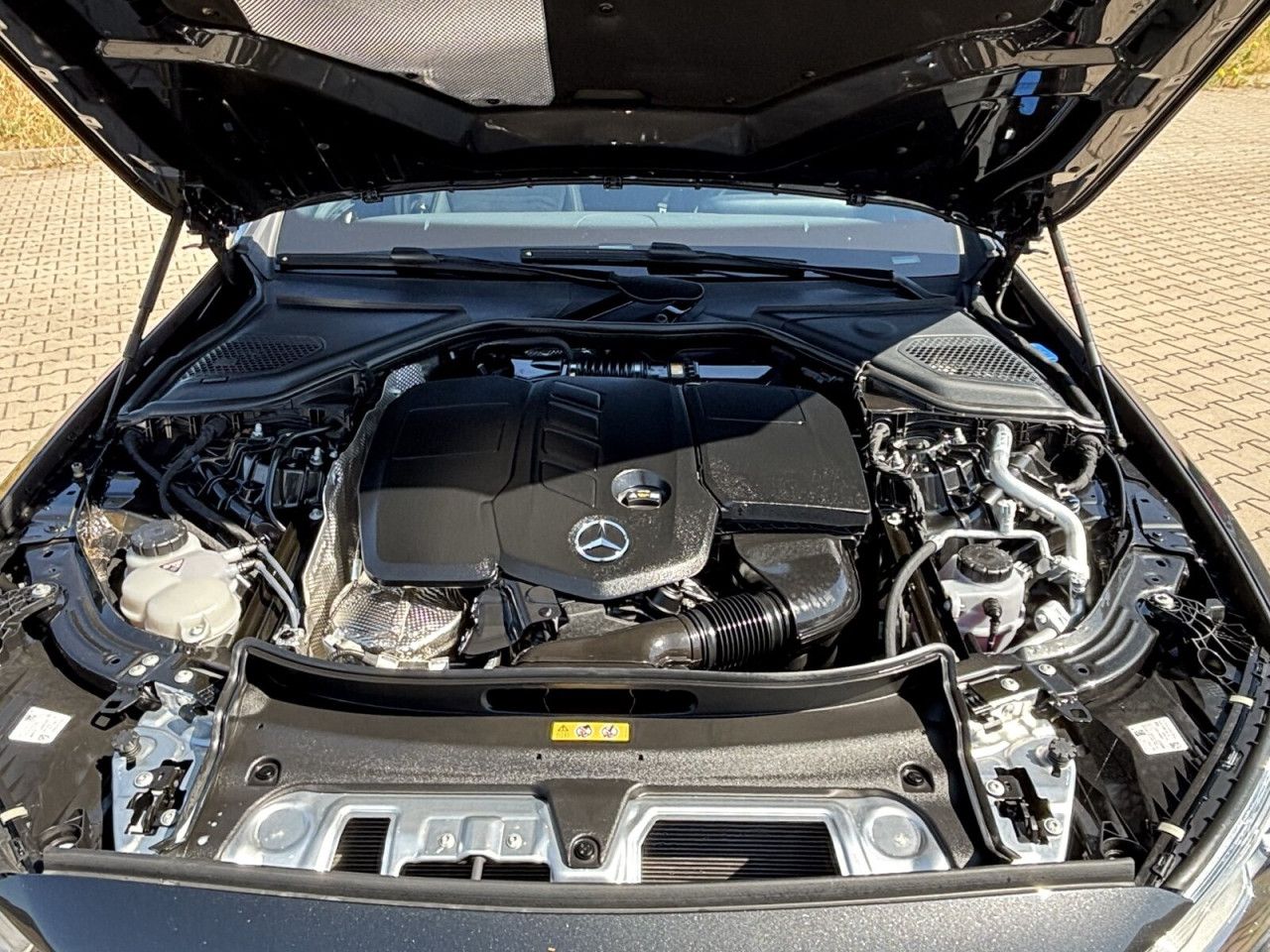 Mercedes-Benz E-Klasse – Bild 21