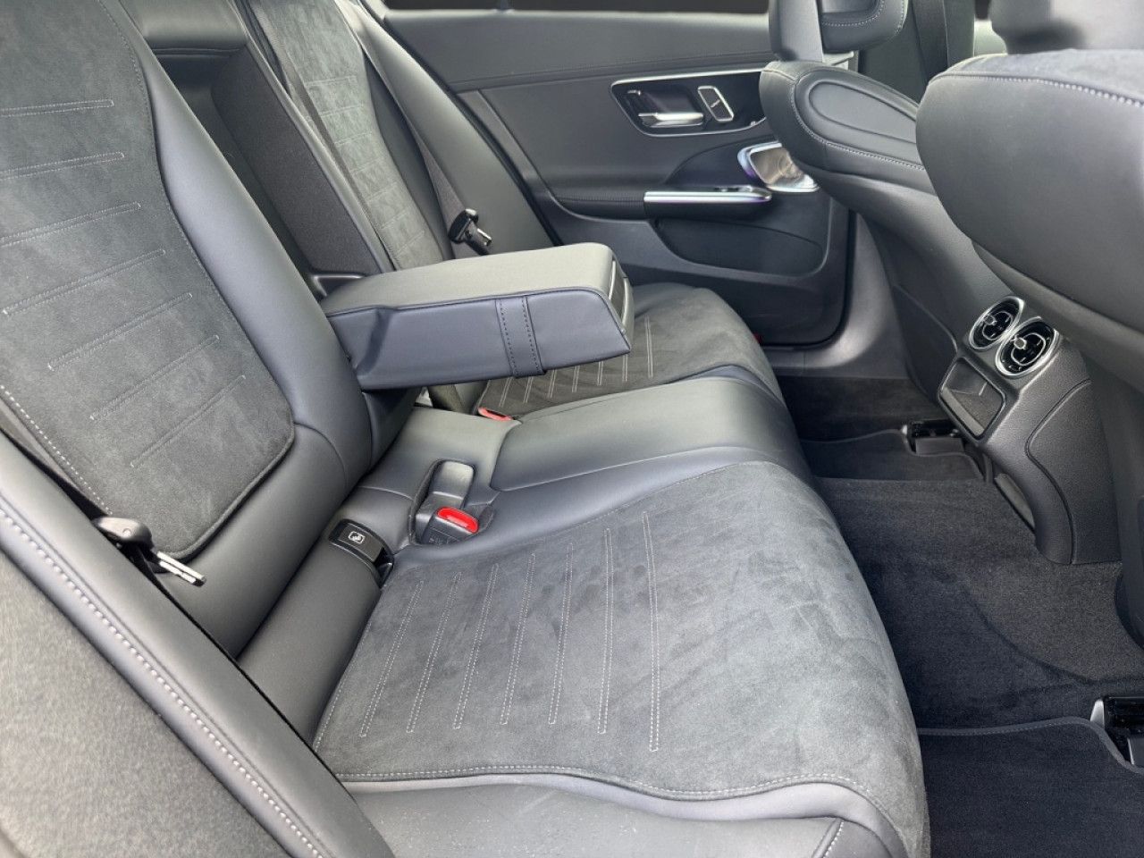 Mercedes-Benz C-Klasse – Bild 4