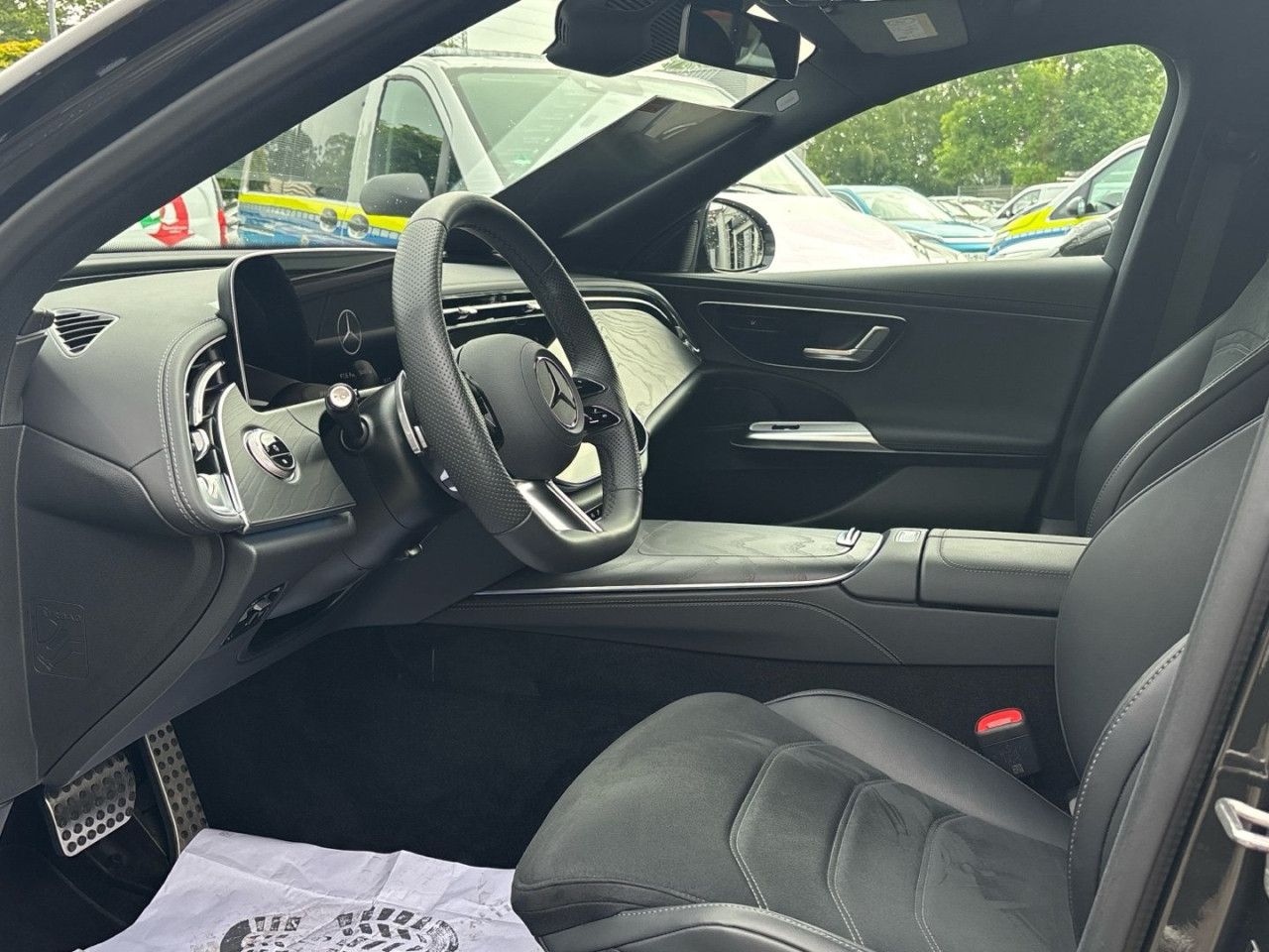 Mercedes-Benz E-Klasse – Bild 10
