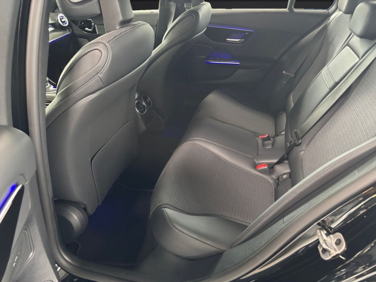 Mercedes-Benz C-Klasse – Bild 13