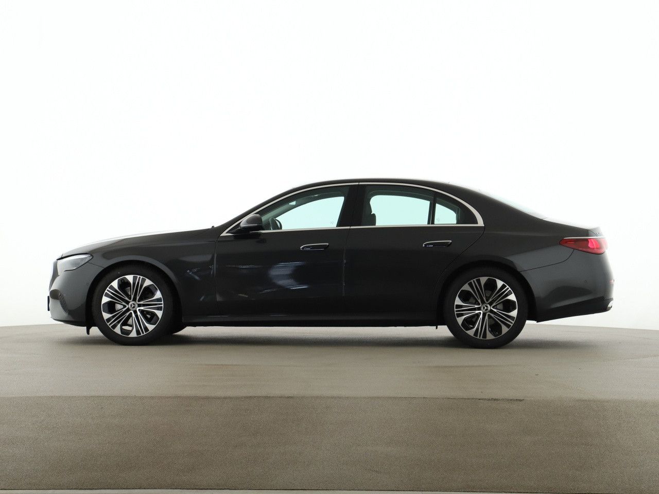 Mercedes-Benz E-Klasse – Bild 2