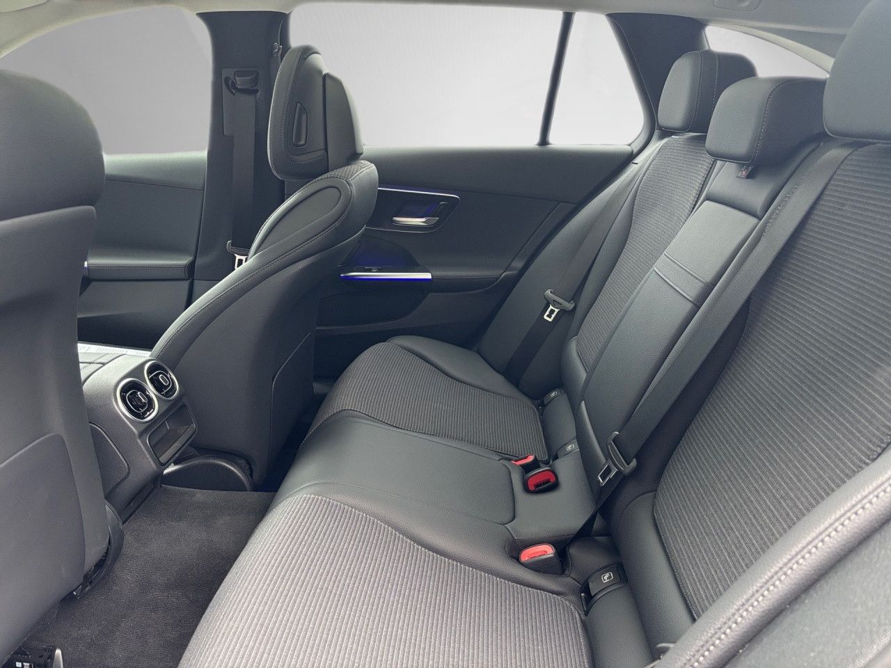 Mercedes-Benz C-Klasse – Bild 16