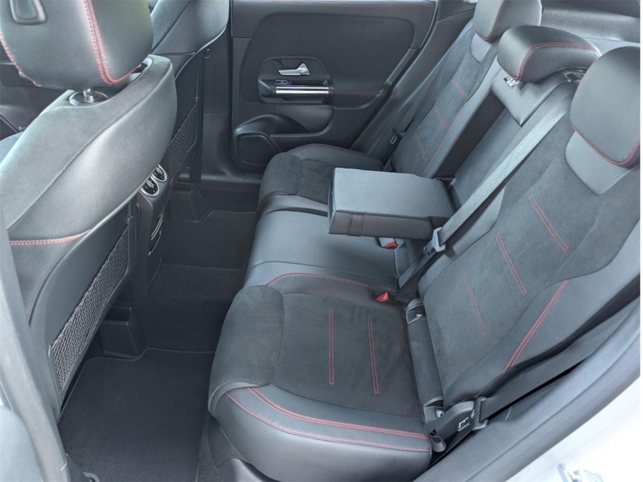 Fahrzeugbild 23 / 27