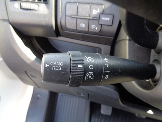 Vehicle image 12 / 14