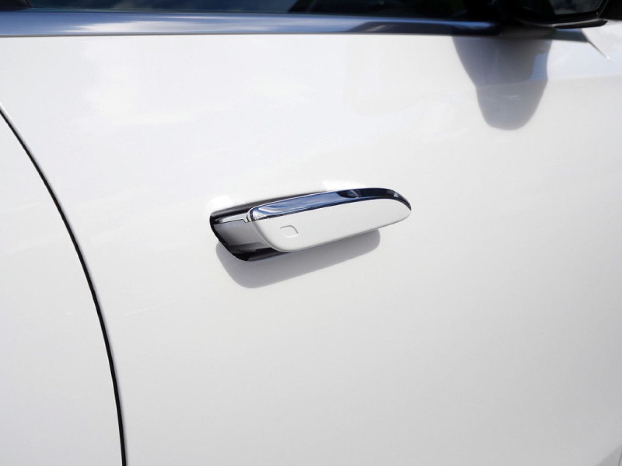 Mercedes-Benz E-Klasse – Bild 8