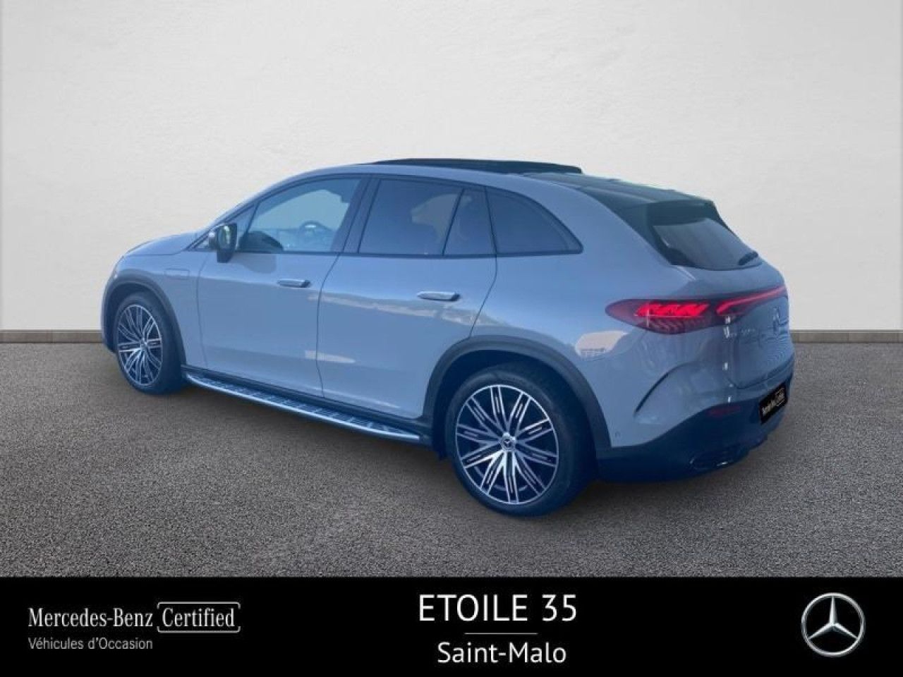 Photo du v&eacute;hicule 3 / 18