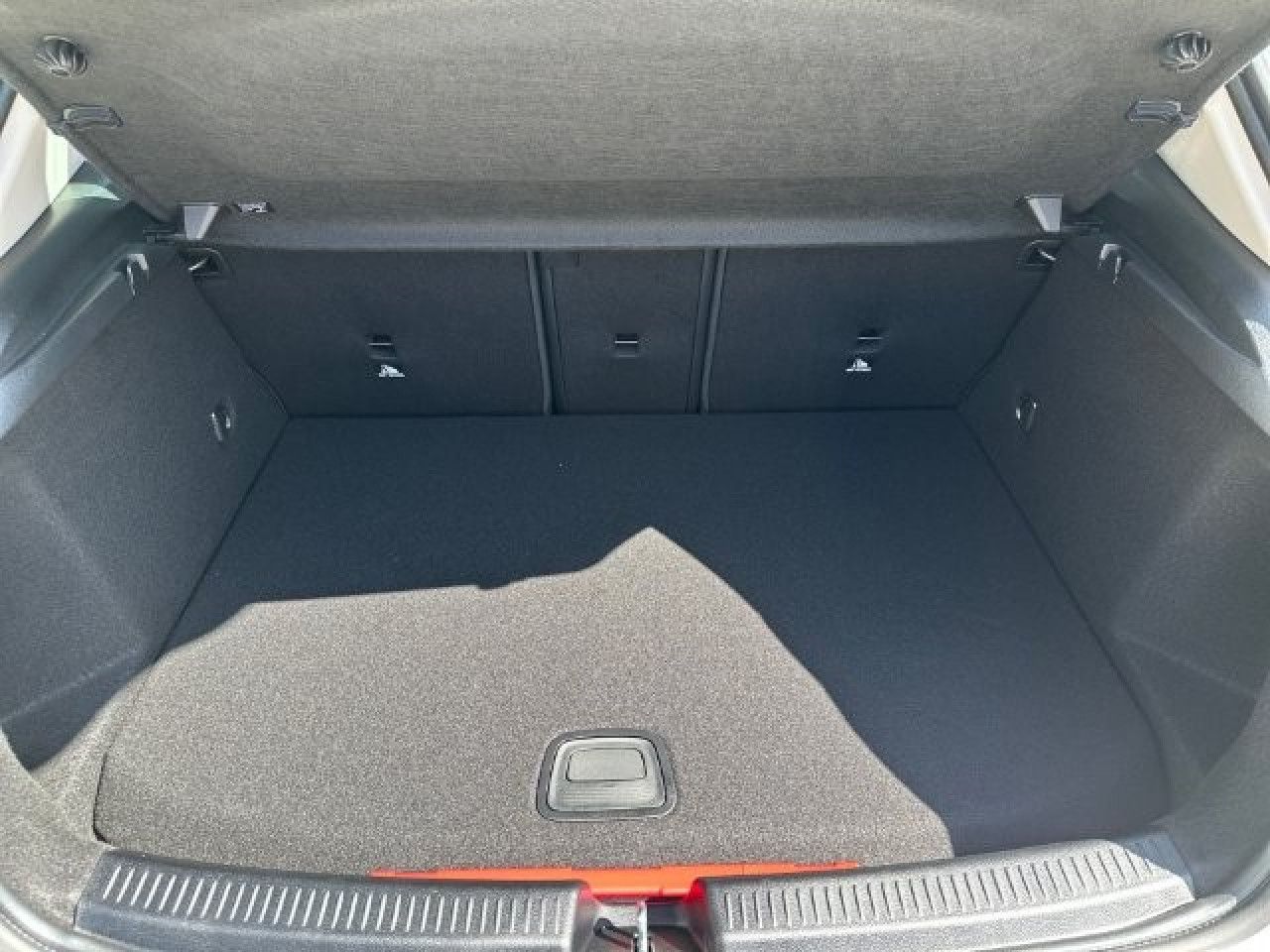 Imagem do veículo 10 / 11