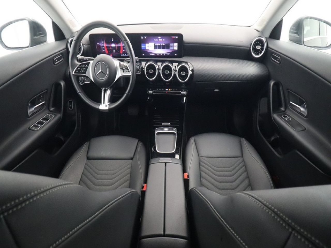 Imagem do veículo 18 / 18