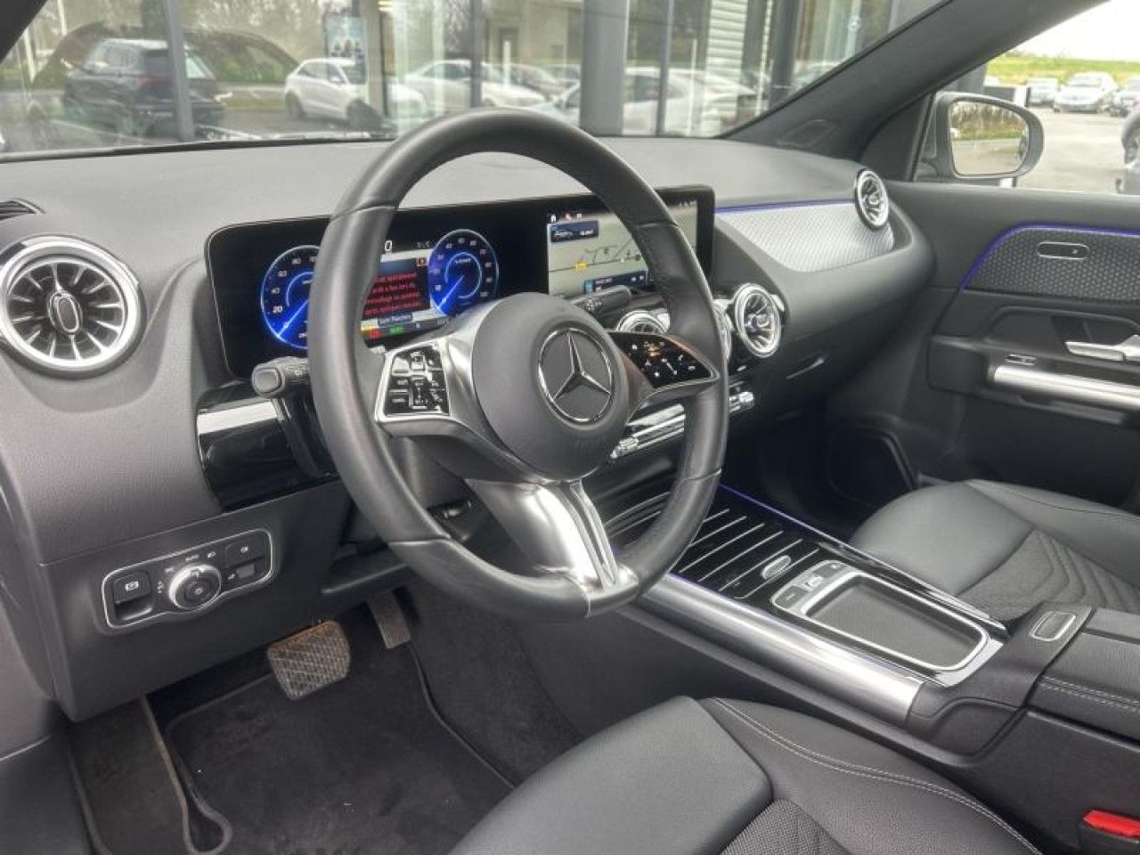 Photo du v&eacute;hicule 9 / 18