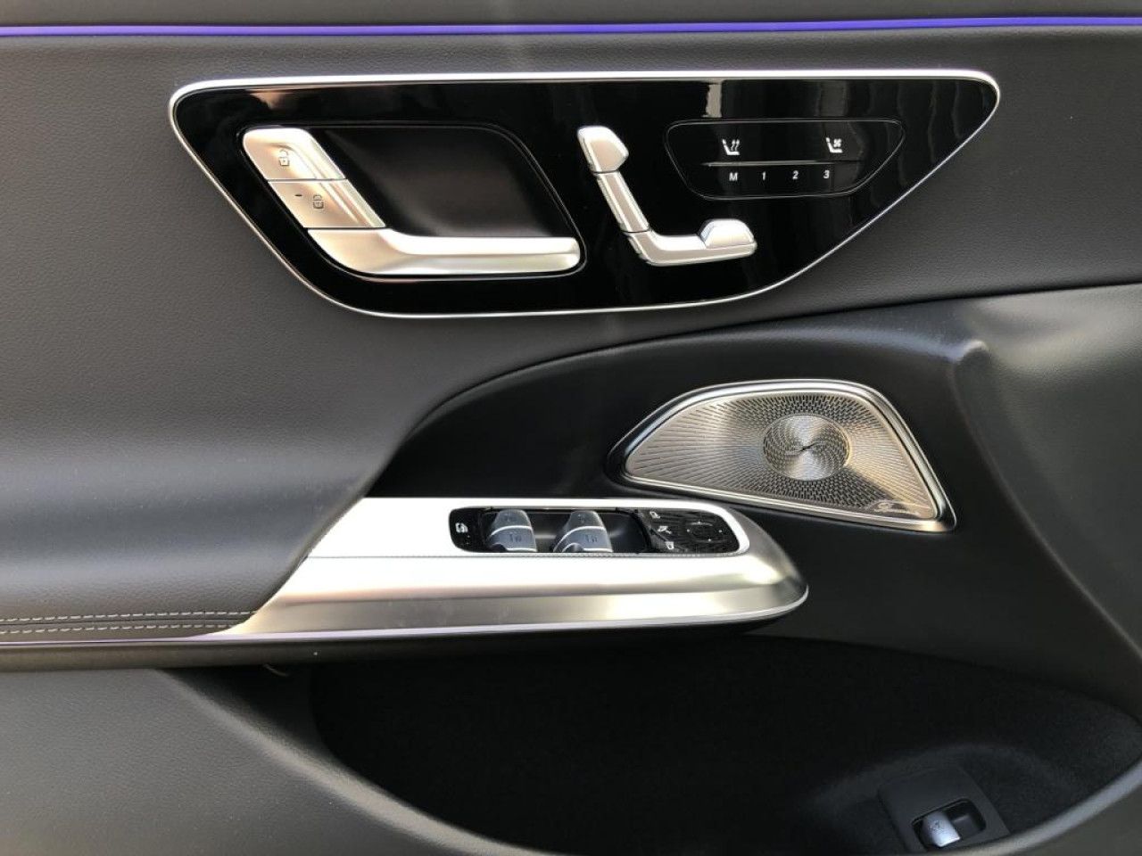 Mercedes-Benz E-Klasse – Bild 15