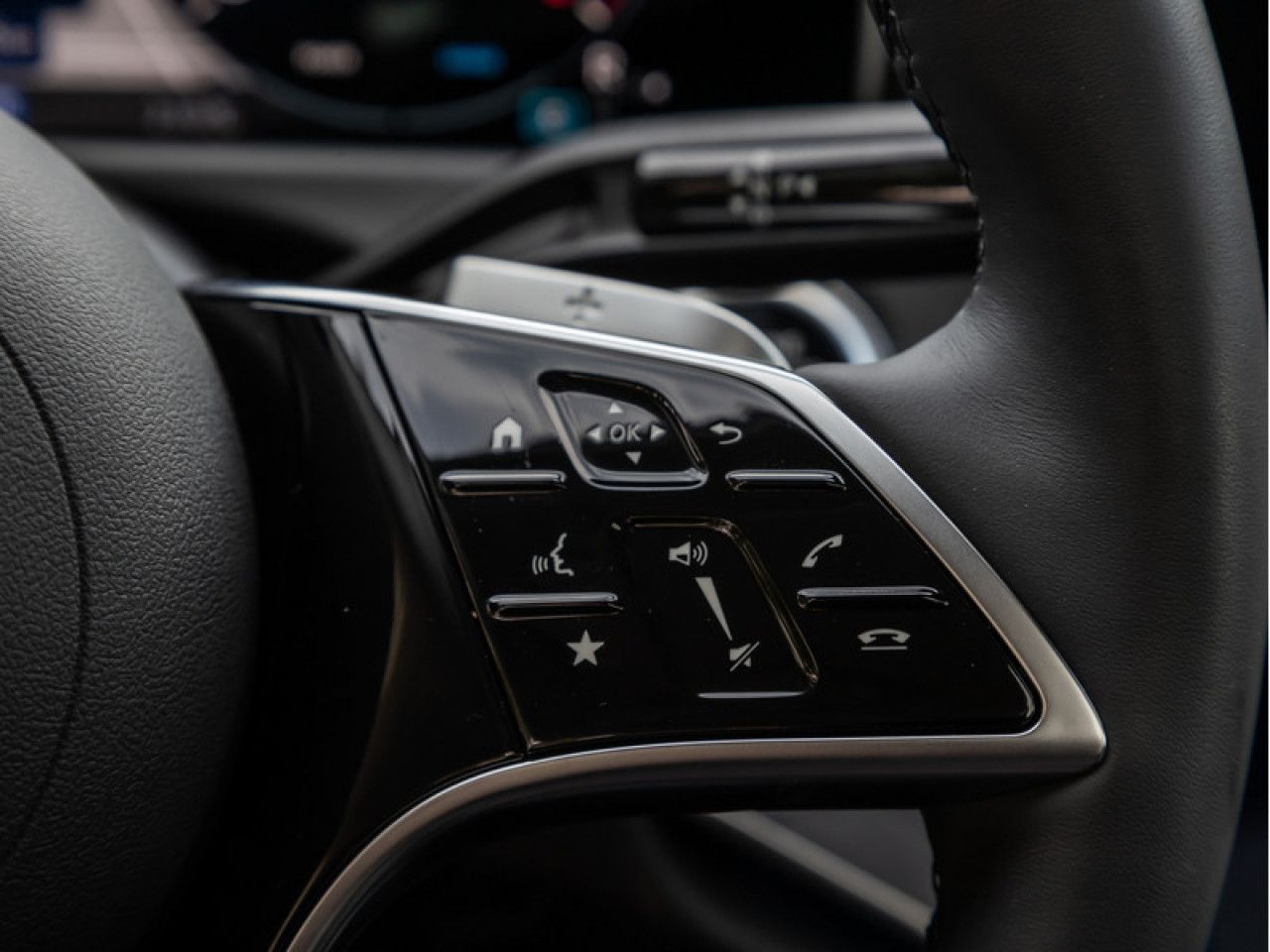 Mercedes-Benz E-Klasse – Bild 17