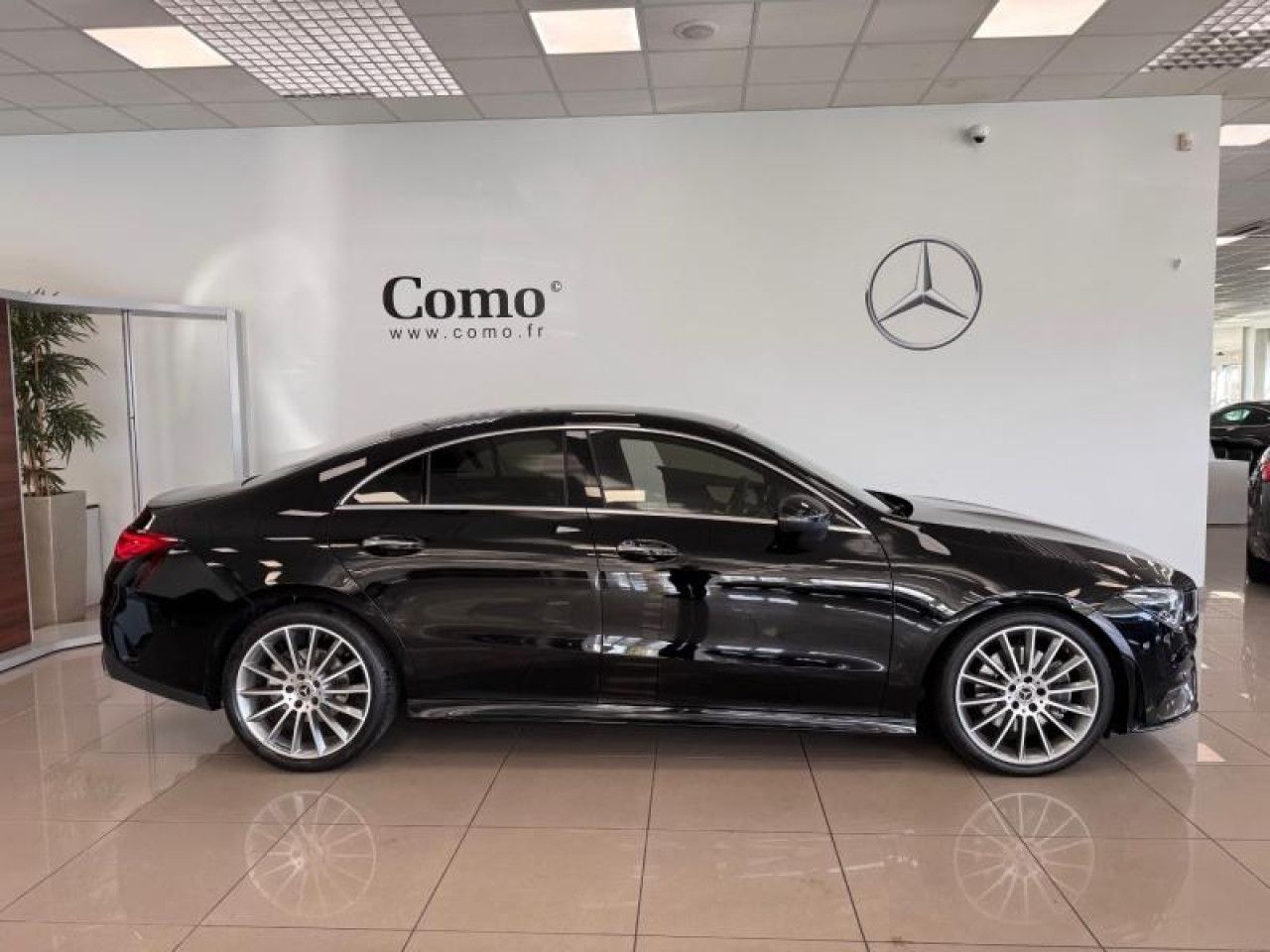 Photo du v&eacute;hicule 3 / 18