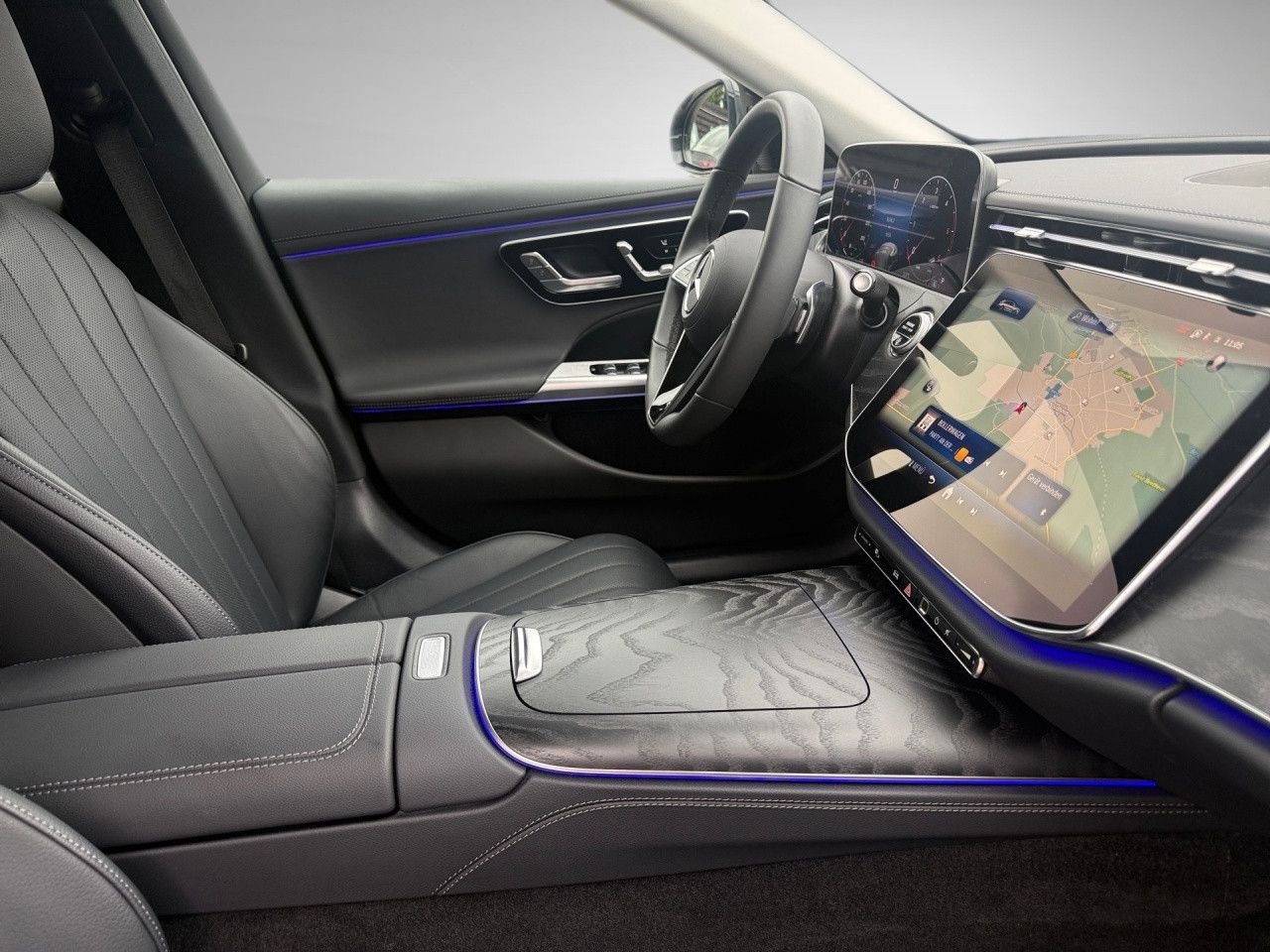 Mercedes-Benz E-Klasse – Bild 25